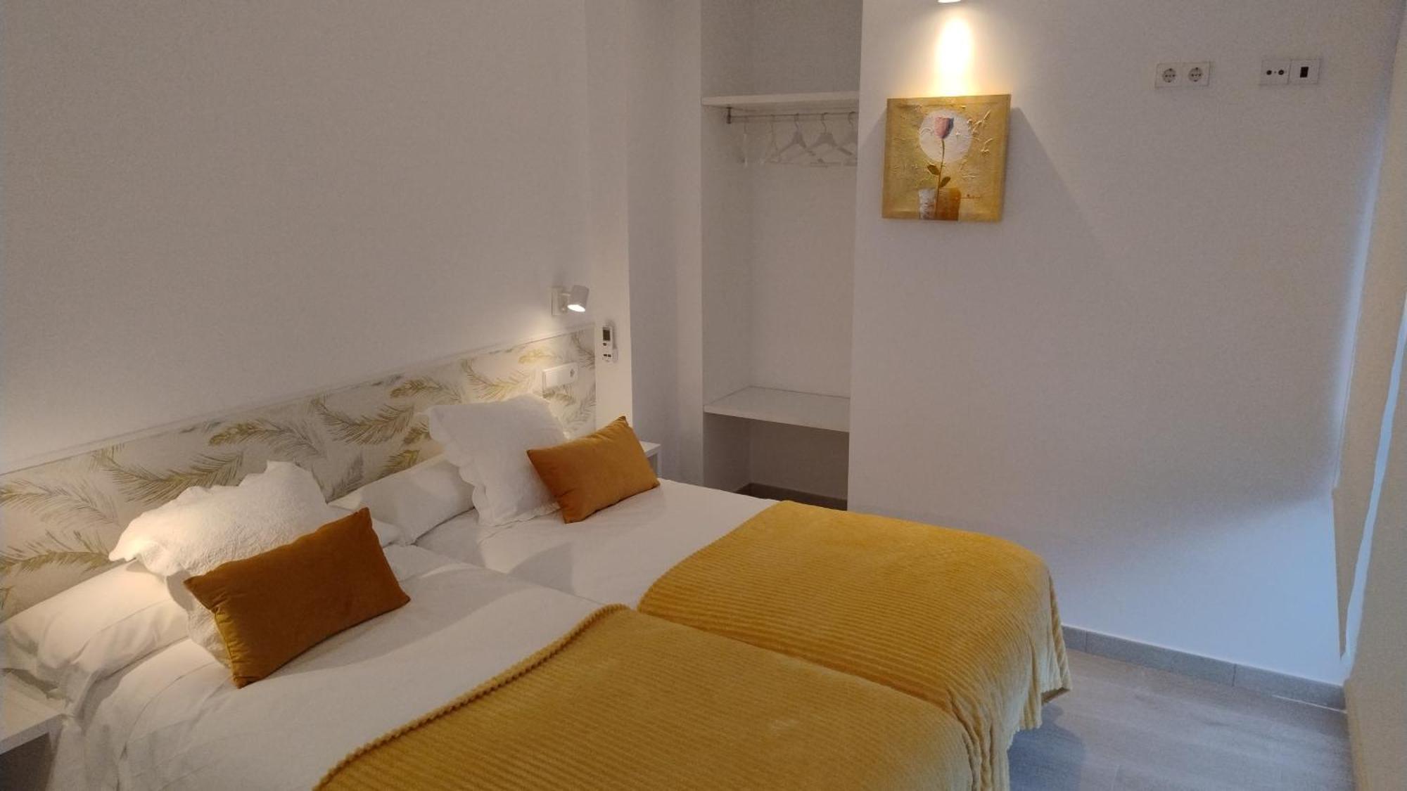 Casas Turisticas Lar Jardin - Parking Privado سانتياغو دي كومبوستيلا المظهر الخارجي الصورة