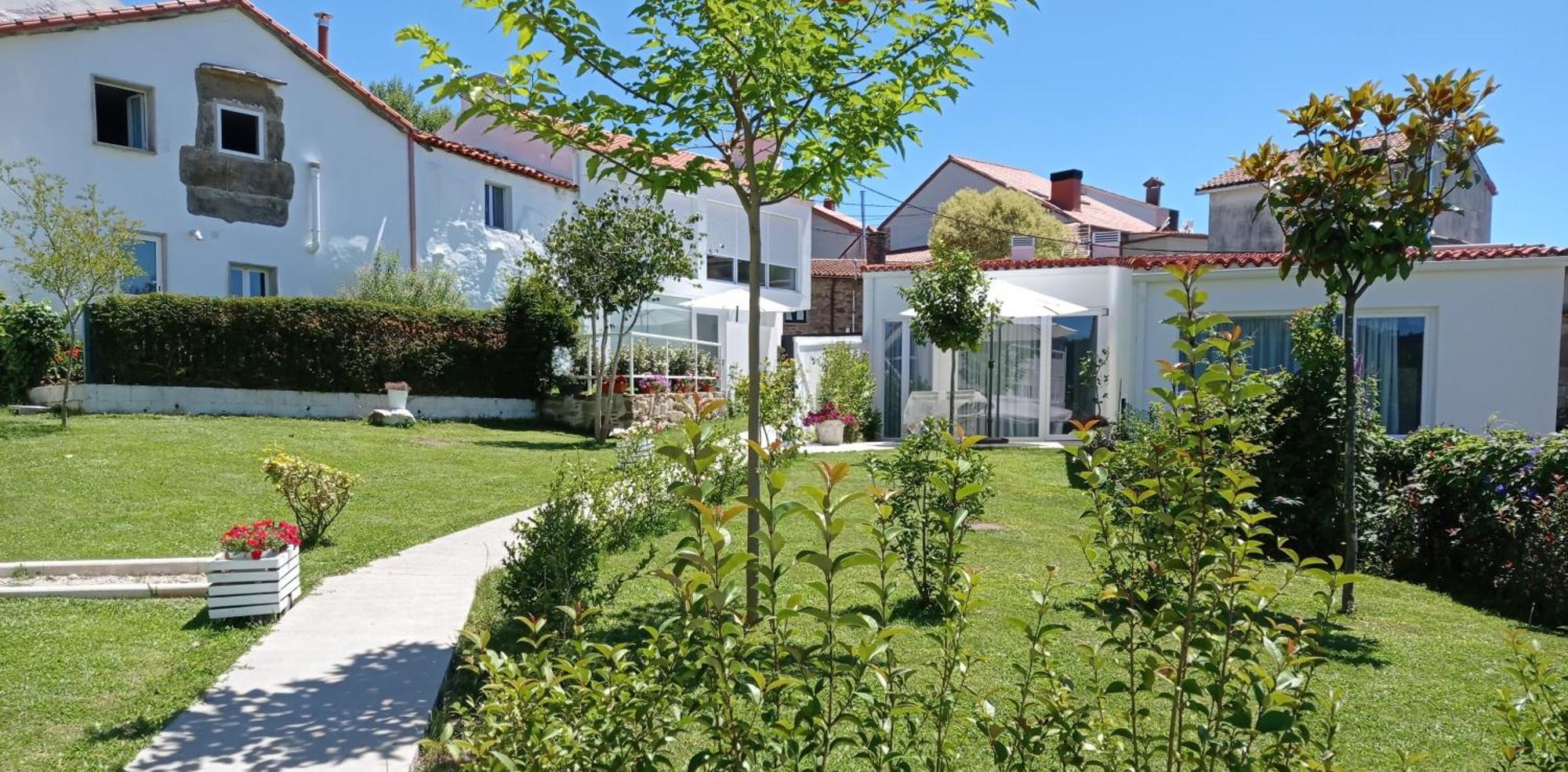 Casas Turisticas Lar Jardin - Parking Privado سانتياغو دي كومبوستيلا المظهر الخارجي الصورة